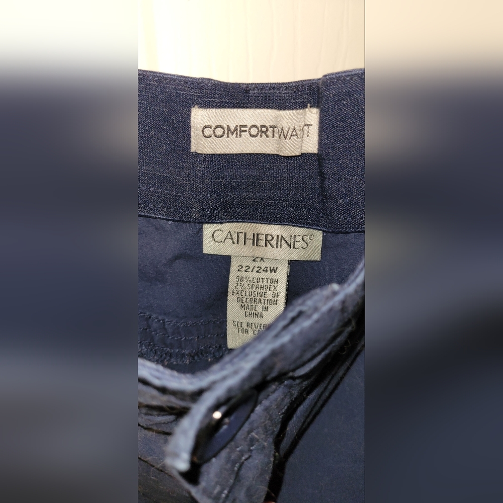 Capris - Picture 2 of 3